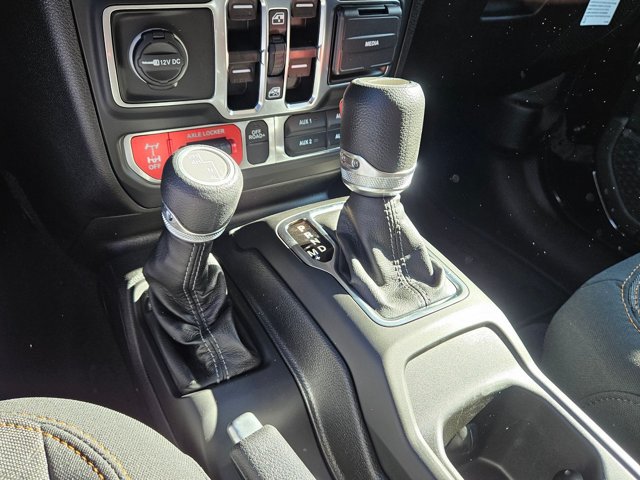 New 2026 Jeep Gladiator Mojave w/ Safety Group AWD/4WD image 12
