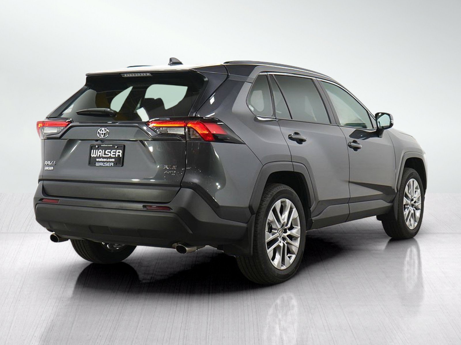 Used 2025 Toyota RAV4 XLE Premium w/ Weather Package AWD/4WD image 5
