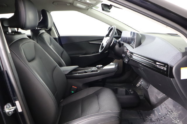 Used 2023 Kia EV6 Wind RWD image 17