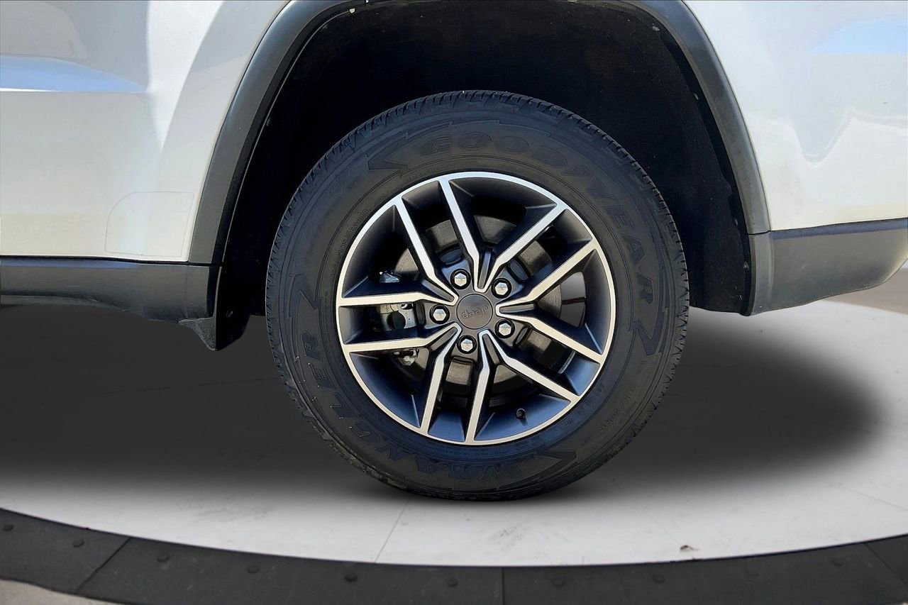 Certified 2021 Jeep Grand Cherokee Limited image 37