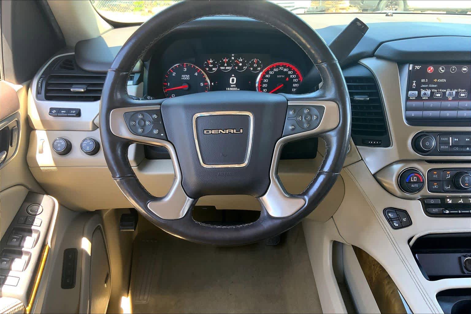 Used 2016 GMC Yukon XL Denali w/ Open Road Package AWD/4WD image 6