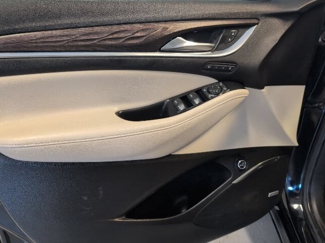 Certified 2022 Buick Enclave Avenir w/ Avenir Technology Package AWD/4WD image 14