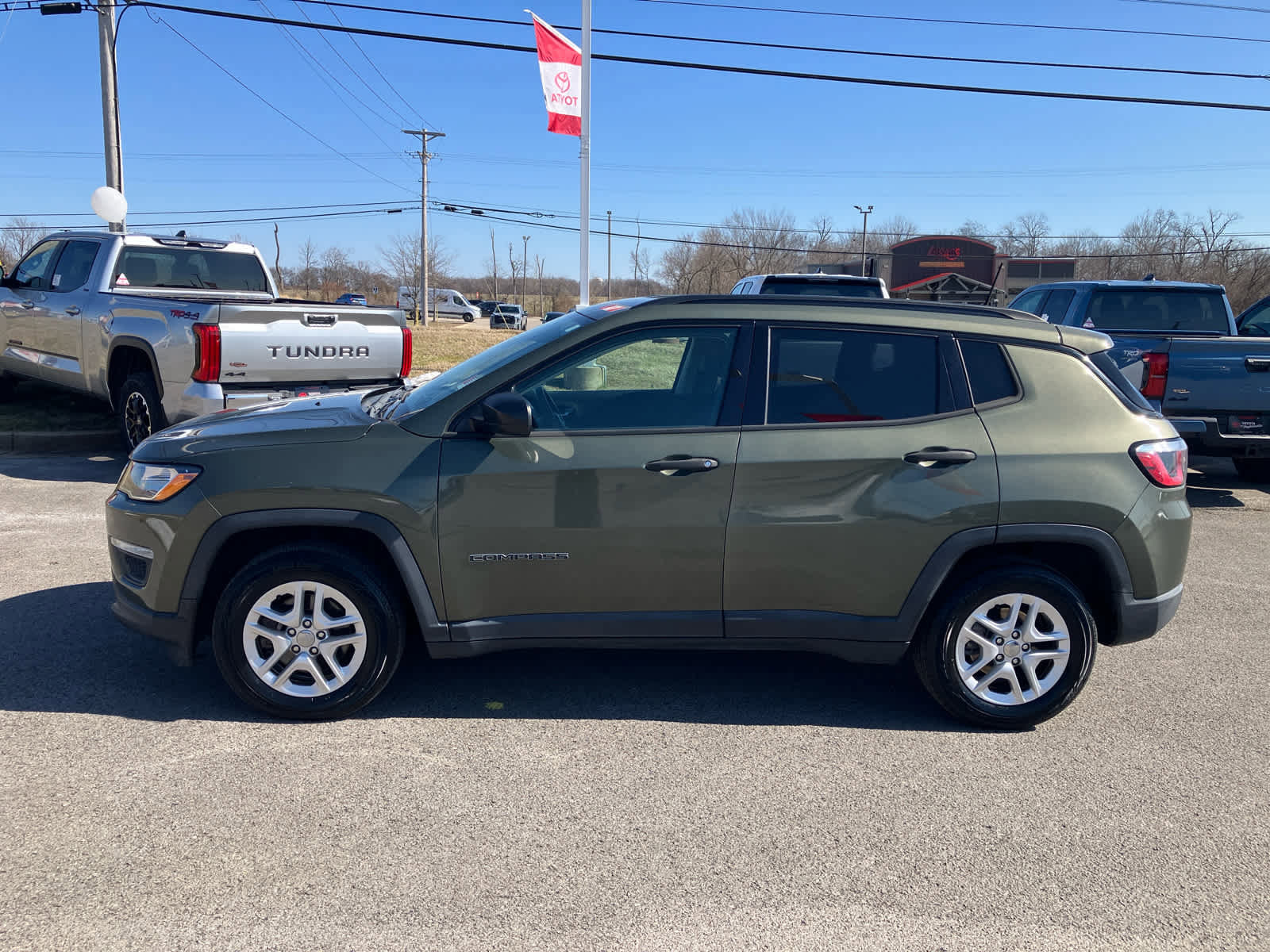 Used 2017 Jeep Compass Sport w/ Tech Group image 5