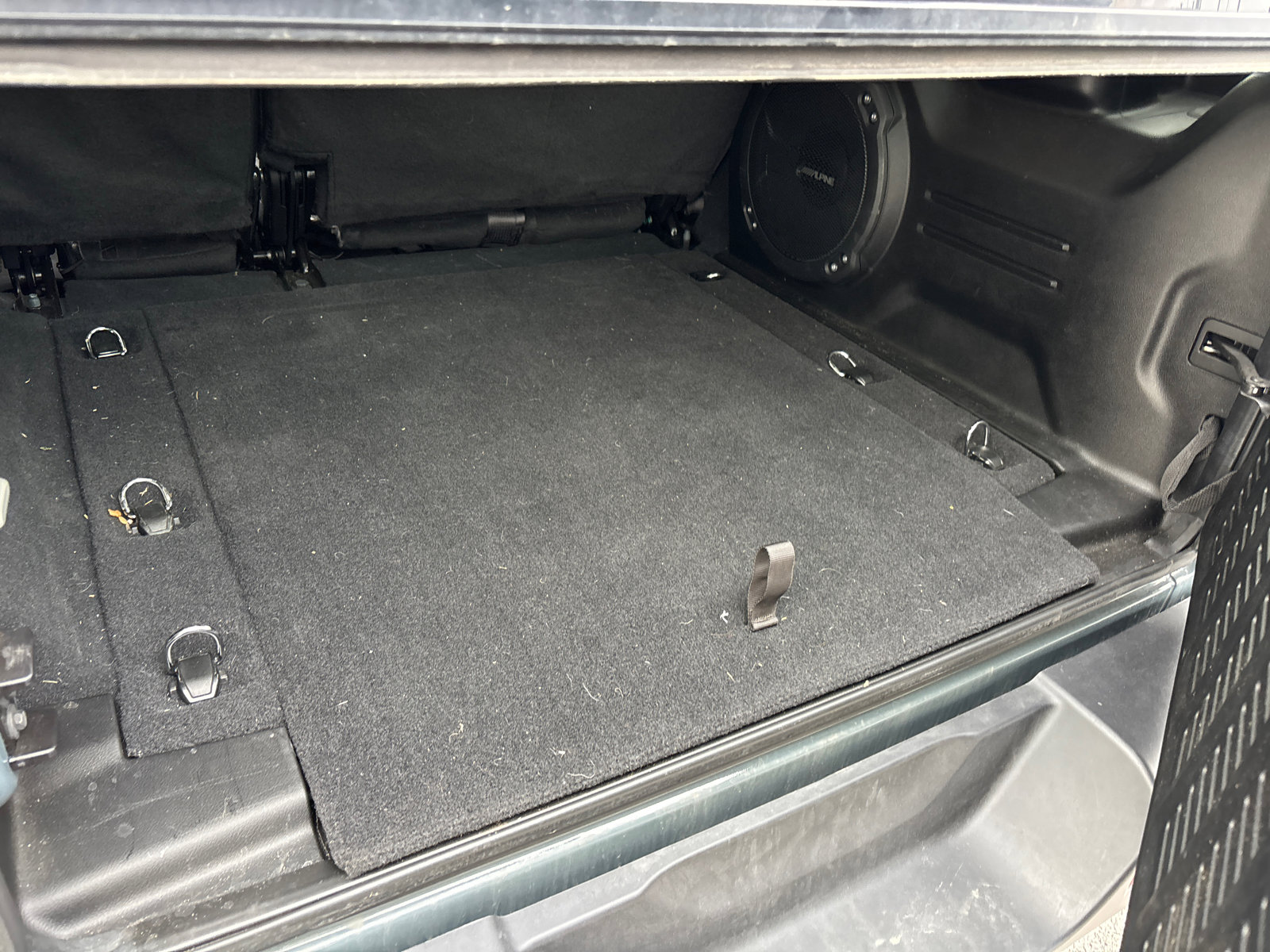 Used 2024 Jeep Wrangler Willys image 9