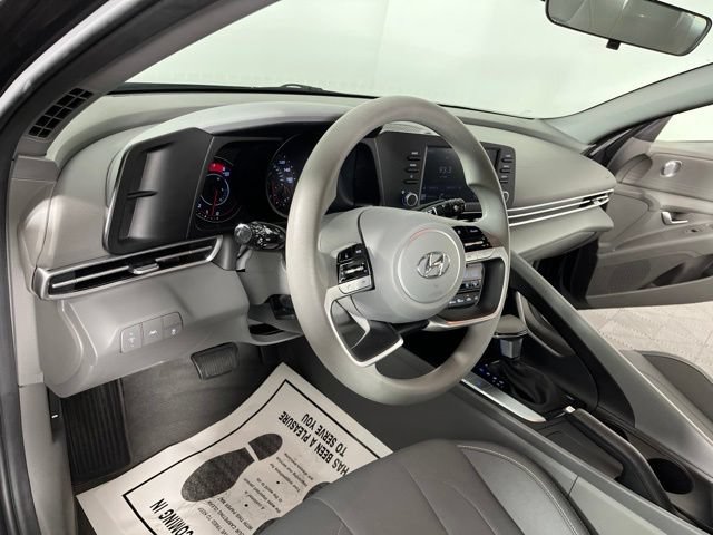 Used 2023 Hyundai Elantra SEL FWD image 21