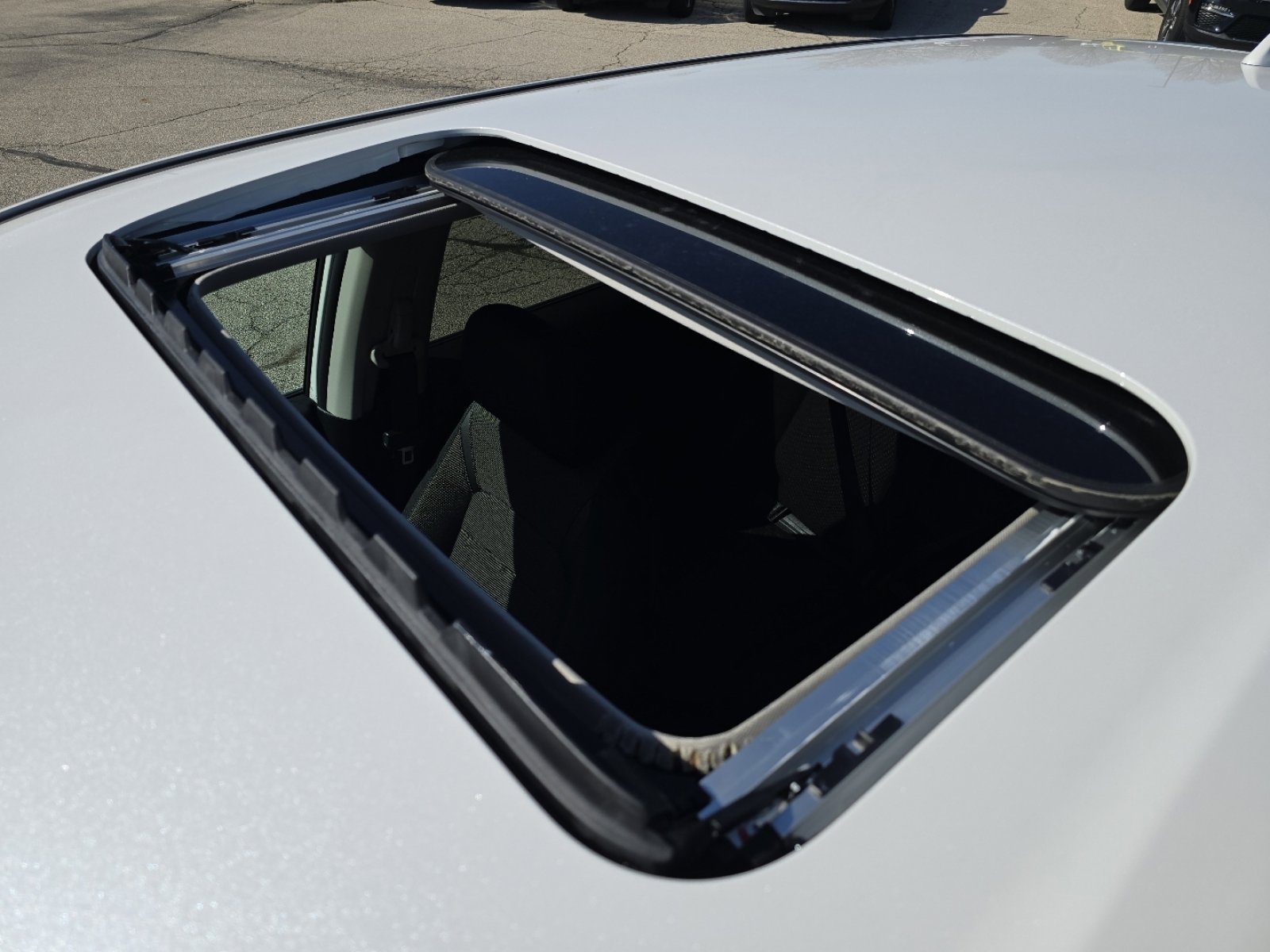 New 2026 Honda CR-V EX image 3