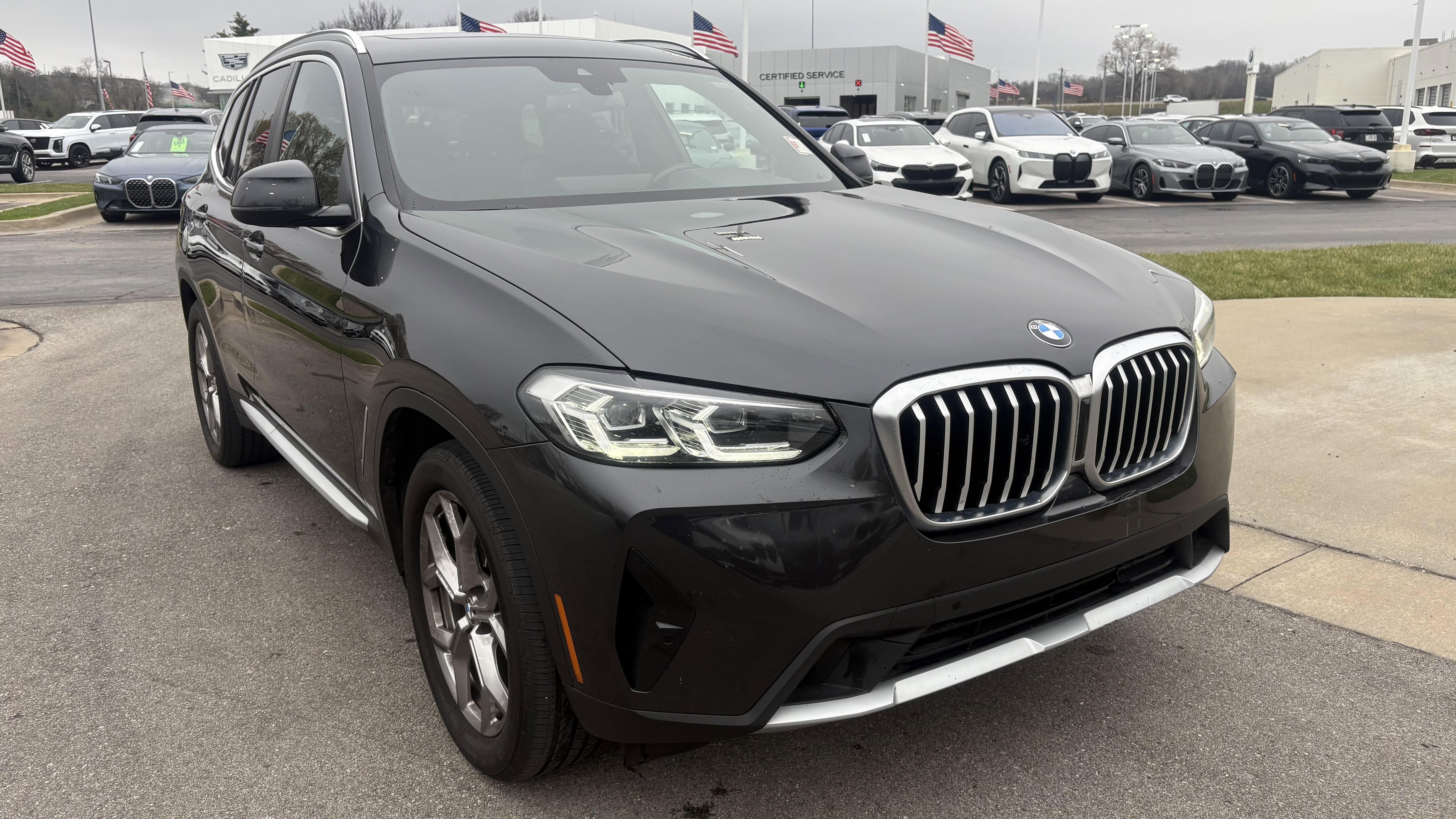 Used 2022 BMW X3 xDrive30i w/ Premium Package 2 image 2