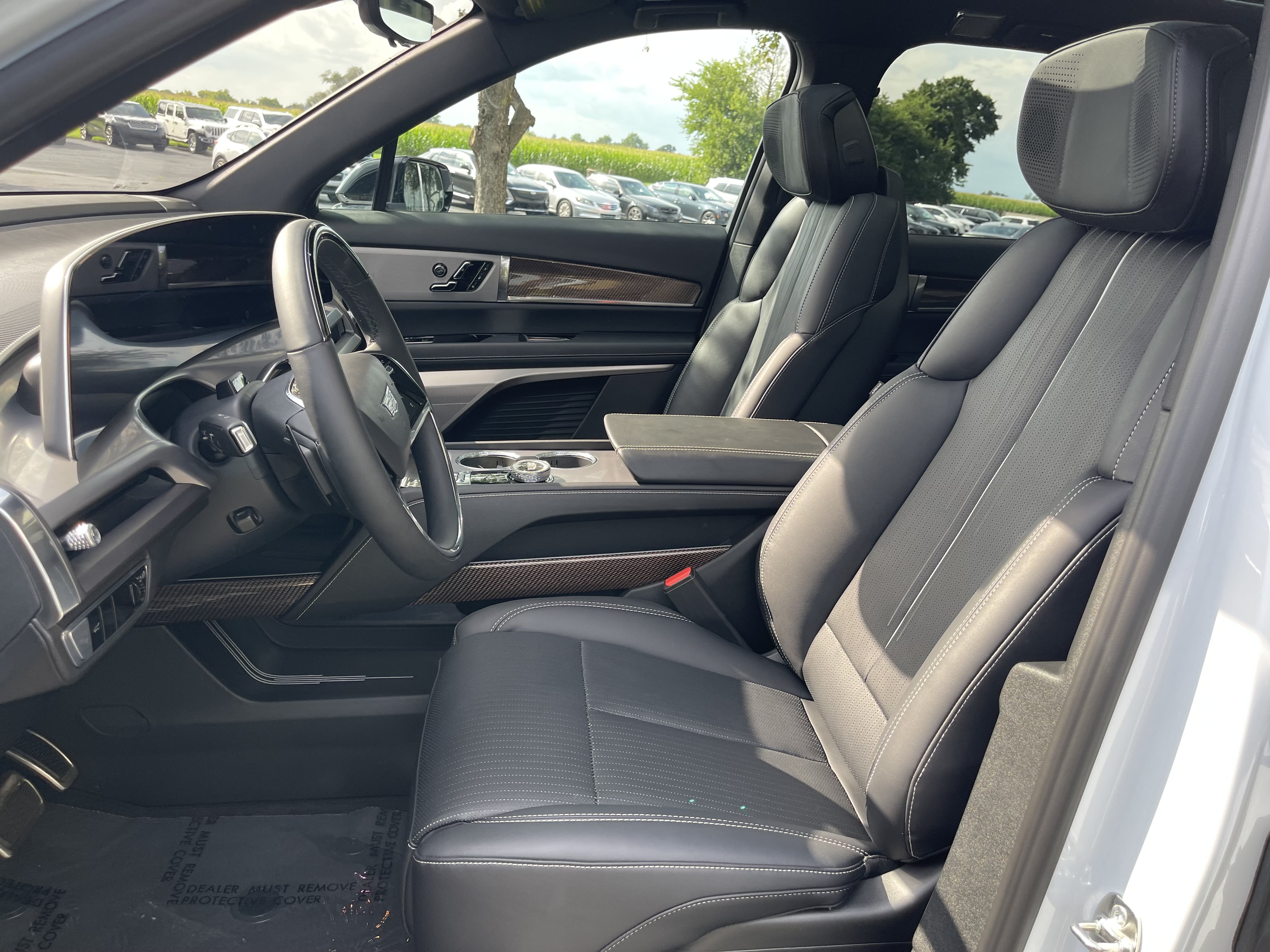 Used 2026 Cadillac Vistiq Sport w/ LPO, Floor Liner Package AWD/4WD image 15