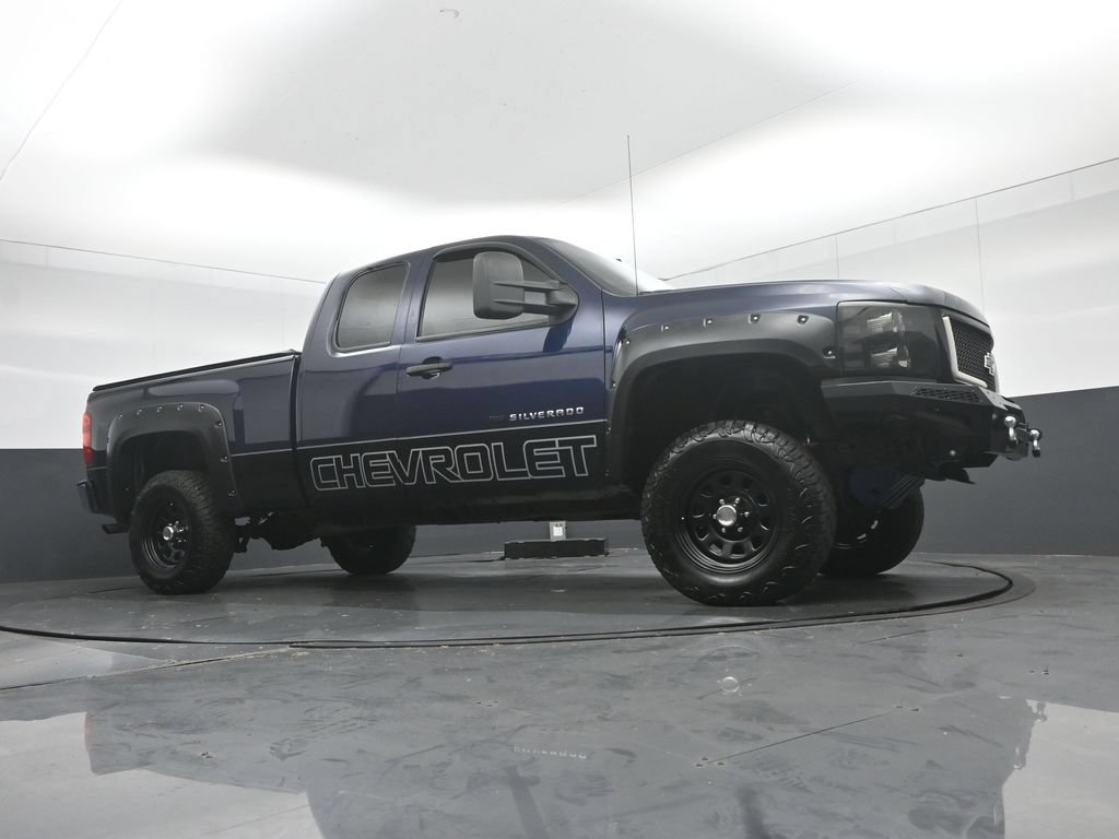 Used 2011 Chevrolet Silverado 1500 LS AWD/4WD image 63