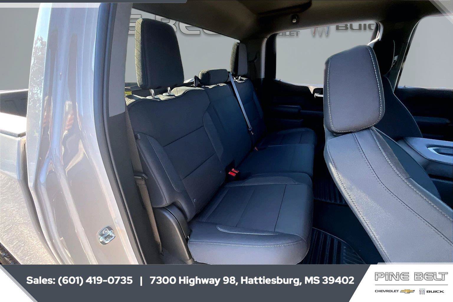 New 2026 Chevrolet Silverado 1500 Custom Trail Boss w/ LPO, Dark Essentials Package AWD/4WD image 21