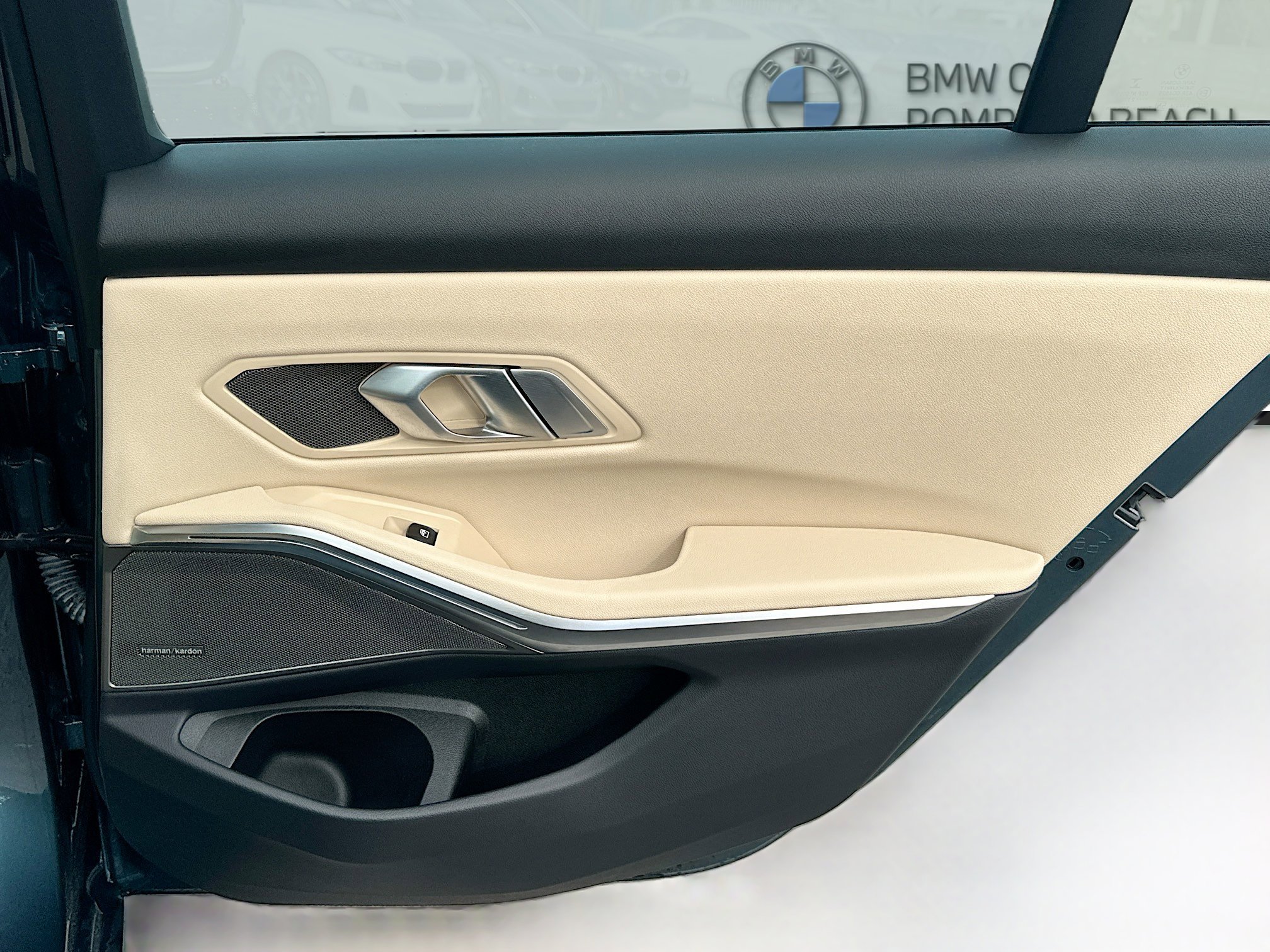 Used 2021 BMW 330i Sedan w/ Premium Package image 33