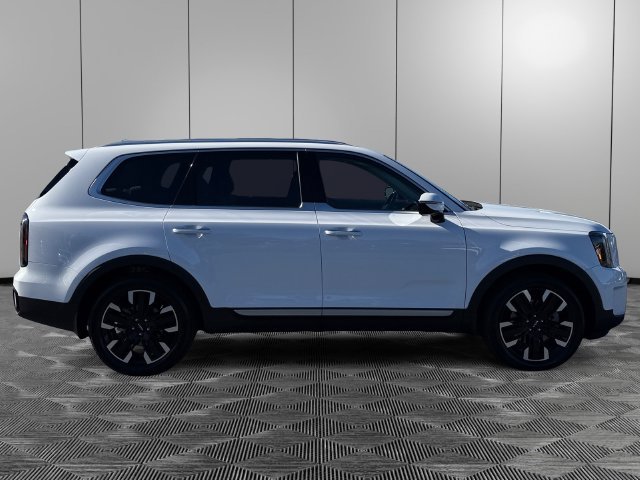 Used 2025 Kia Telluride SX w/ SX Captain's Chair Package AWD/4WD image 6