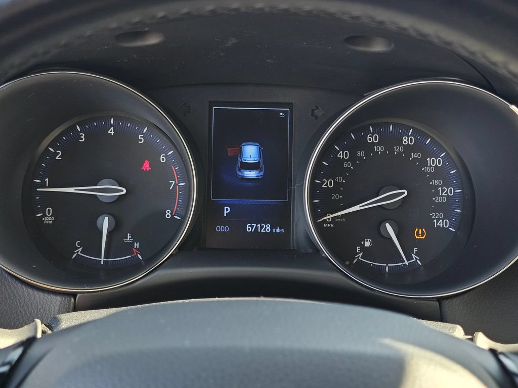 Used 2018 Toyota C-HR XLE FWD image 30