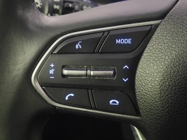 Used 2020 Hyundai Santa Fe SEL w/ Convenience + Premium Package image 17