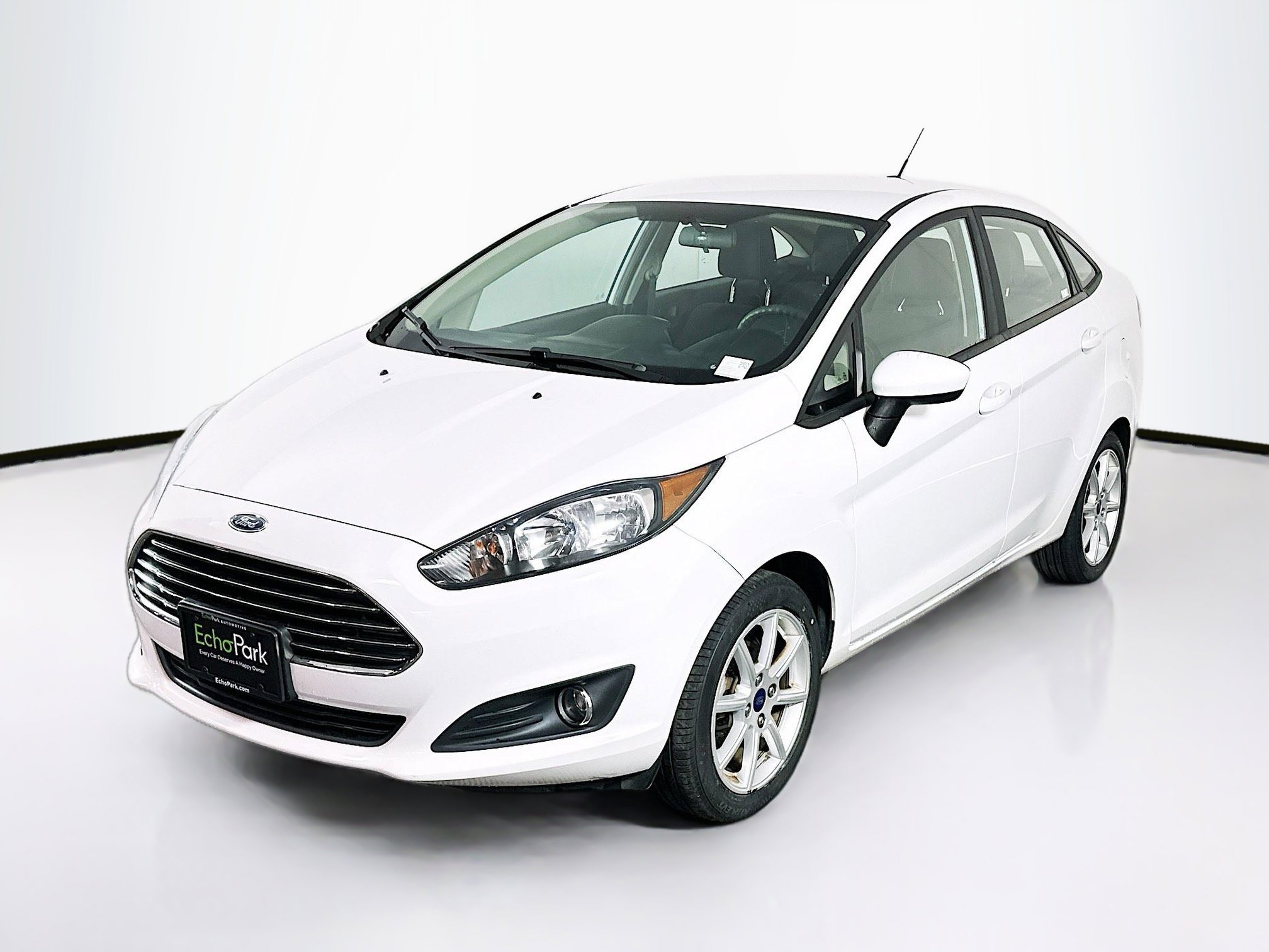 Used 2019 Ford Fiesta SE w/ Equipment Group 201A FWD image 3