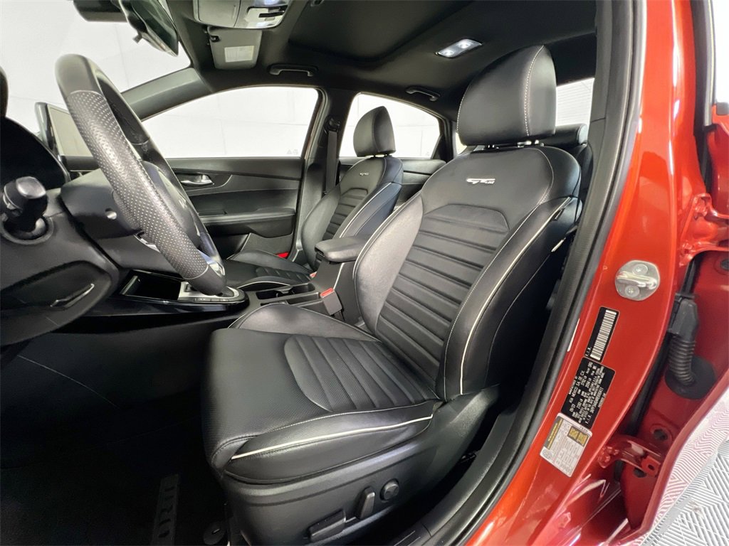 Certified 2024 Kia Forte GT-Line w/ GT-Line Premium Package image 23