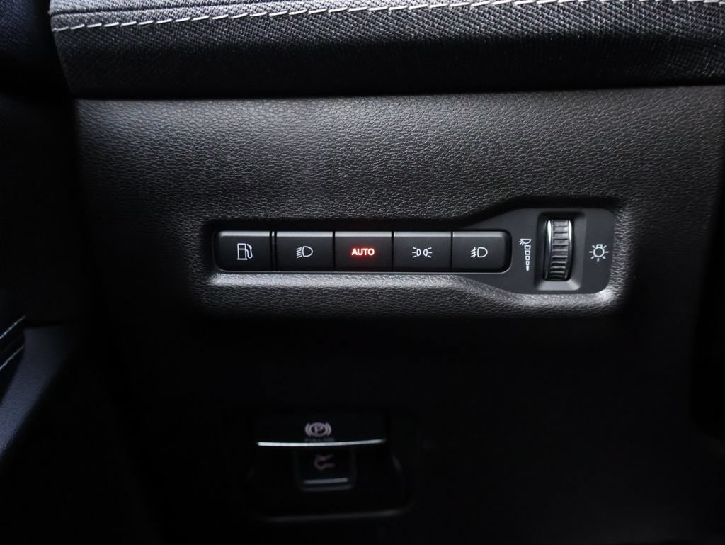 New 2026 Jeep Cherokee Laredo AWD/4WD image 30