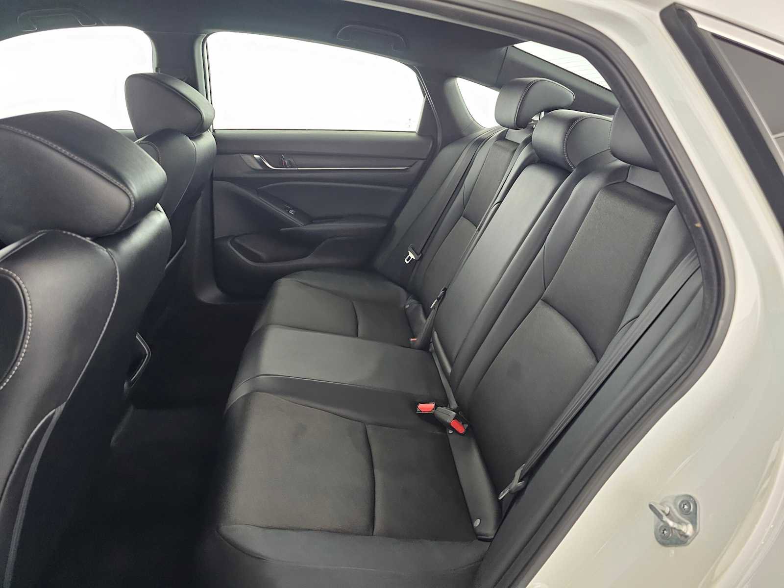 Used 2021 Honda Accord Sport image 16