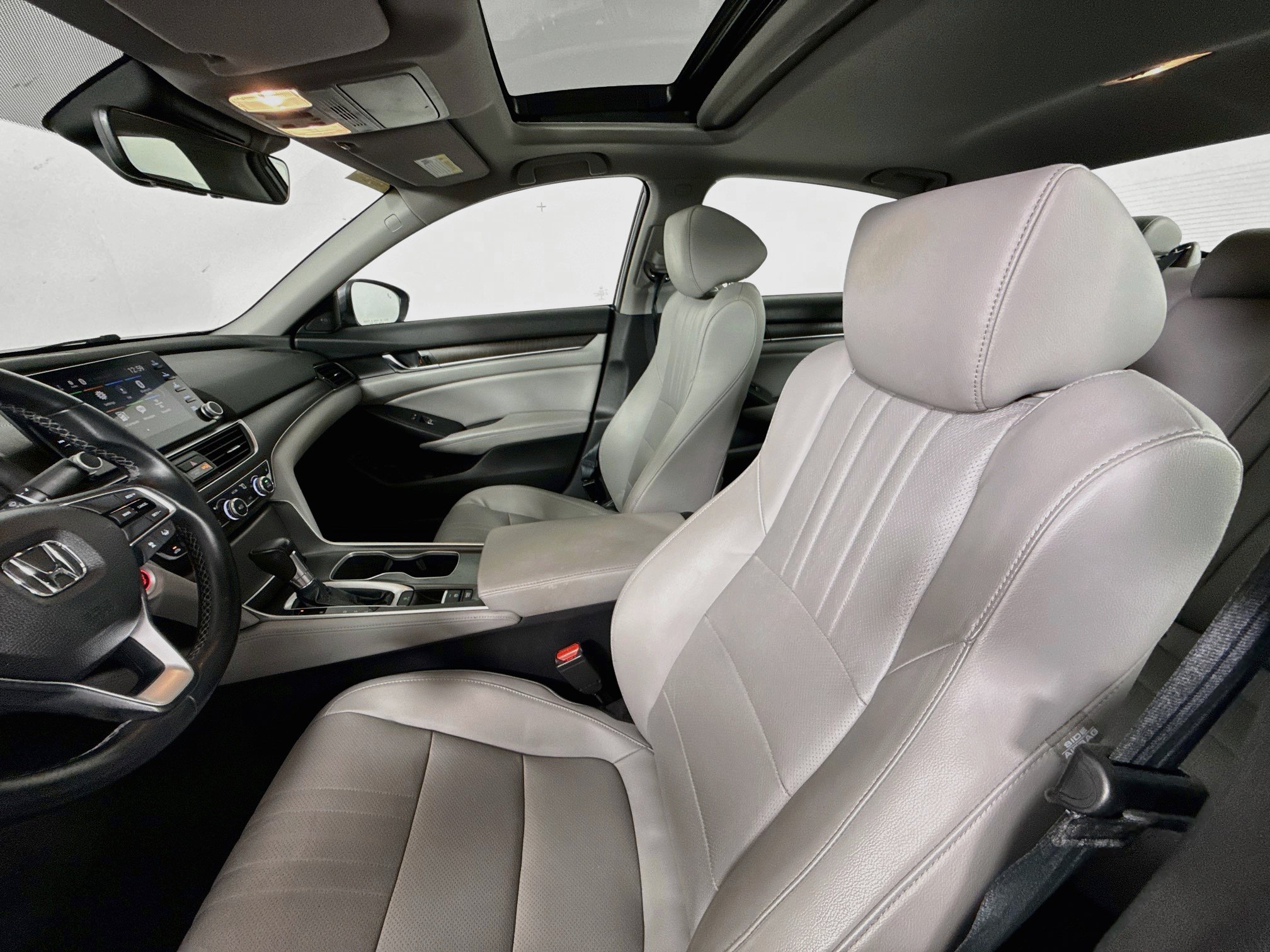 Used 2018 Honda Accord EX-L image 11
