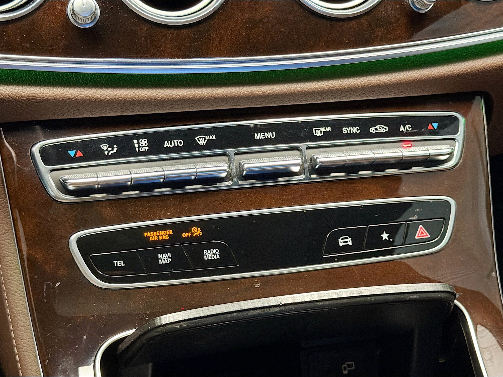 Used 2022 Mercedes-Benz E 450 4MATIC Sedan image 10