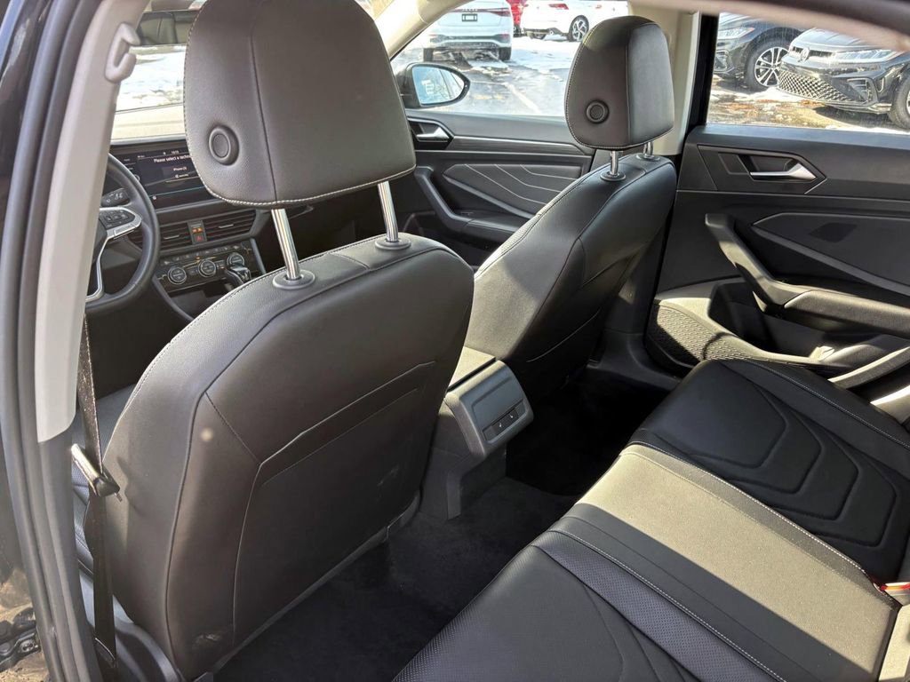 Used 2022 Volkswagen Jetta SEL image 27