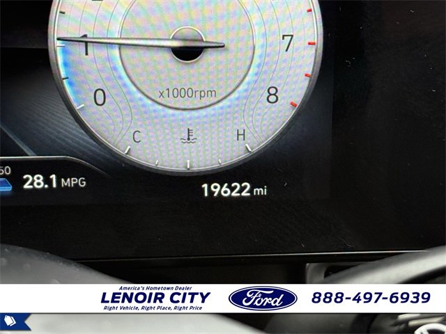 Used 2023 Hyundai Elantra SEL w/ Convenience Package image 30