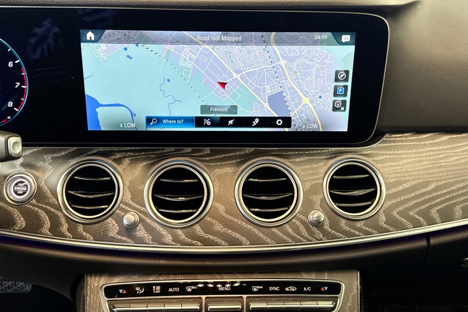 Used 2021 Mercedes-Benz E 350 Sedan w/ Premium Package image 13