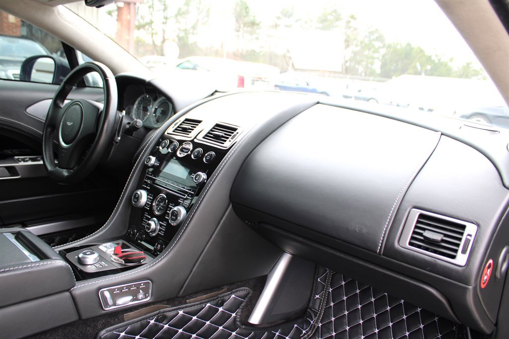 Used 2012 Aston Martin Rapide image 24