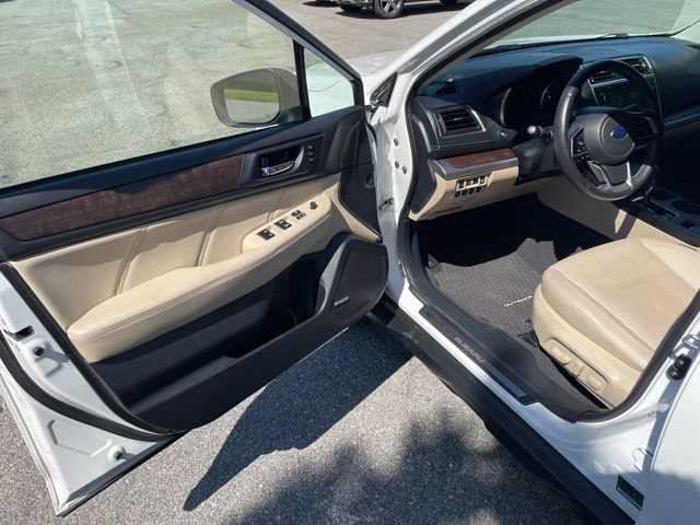 Used 2019 Subaru Outback 2.5i Limited AWD/4WD image 11