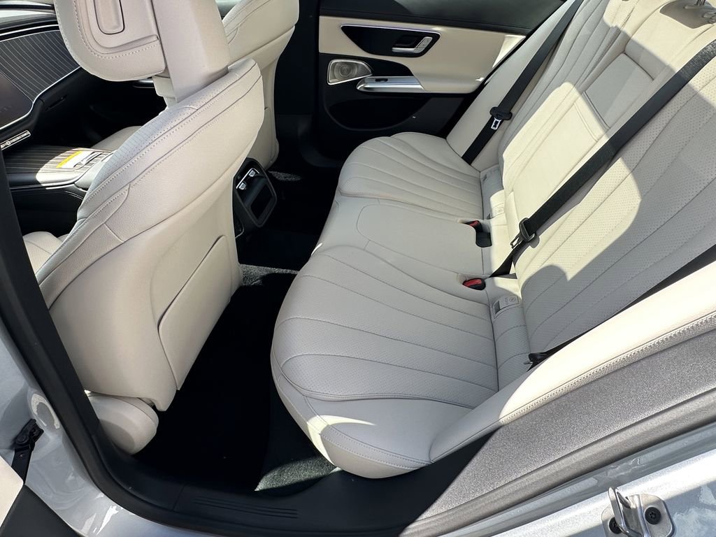 New 2026 Mercedes-Benz E 450 4MATIC Sedan image 24