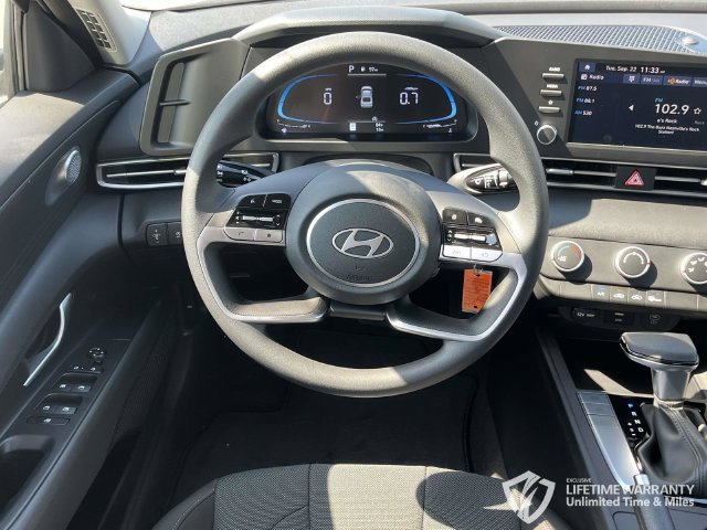 New 2026 Hyundai Elantra SE FWD image 16