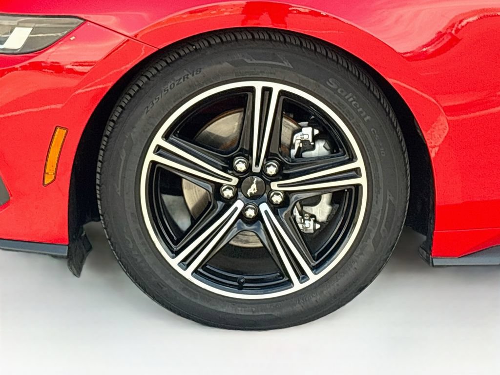 Used 2024 Ford Mustang Coupe RWD image 27