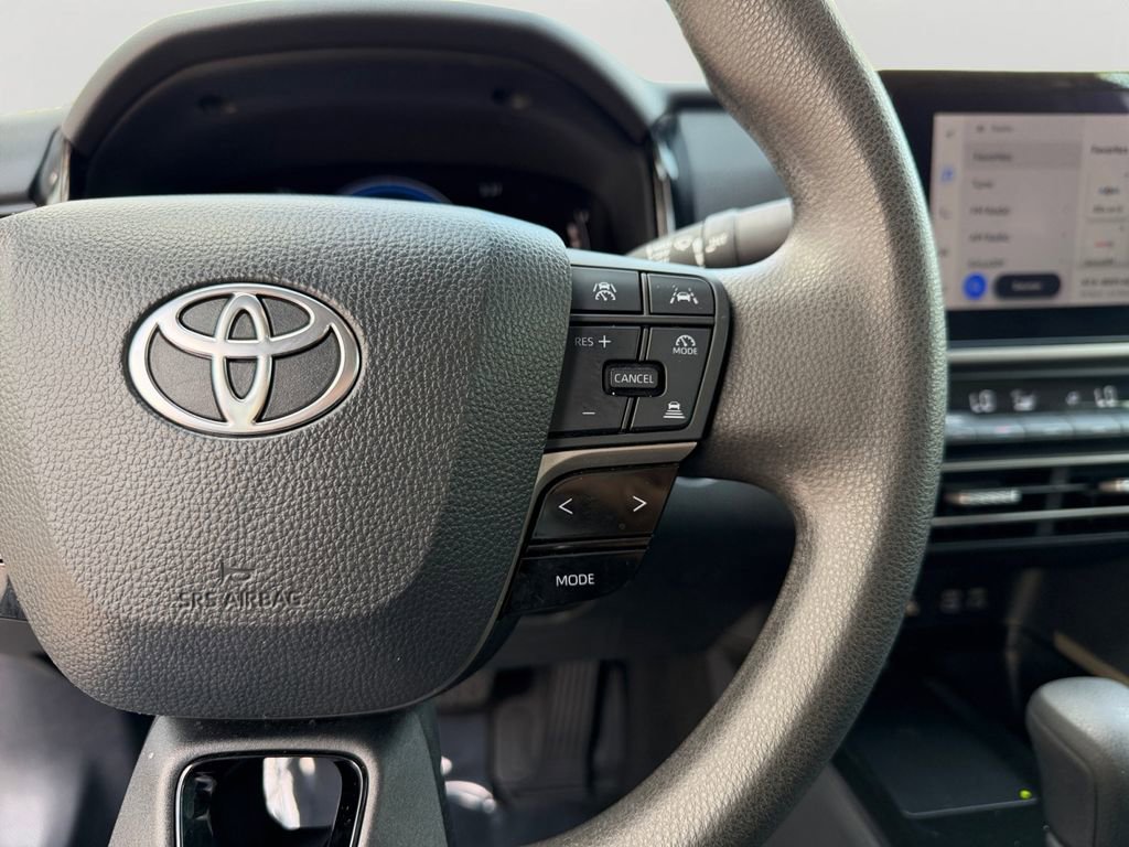 Used 2025 Toyota Camry LE FWD image 20