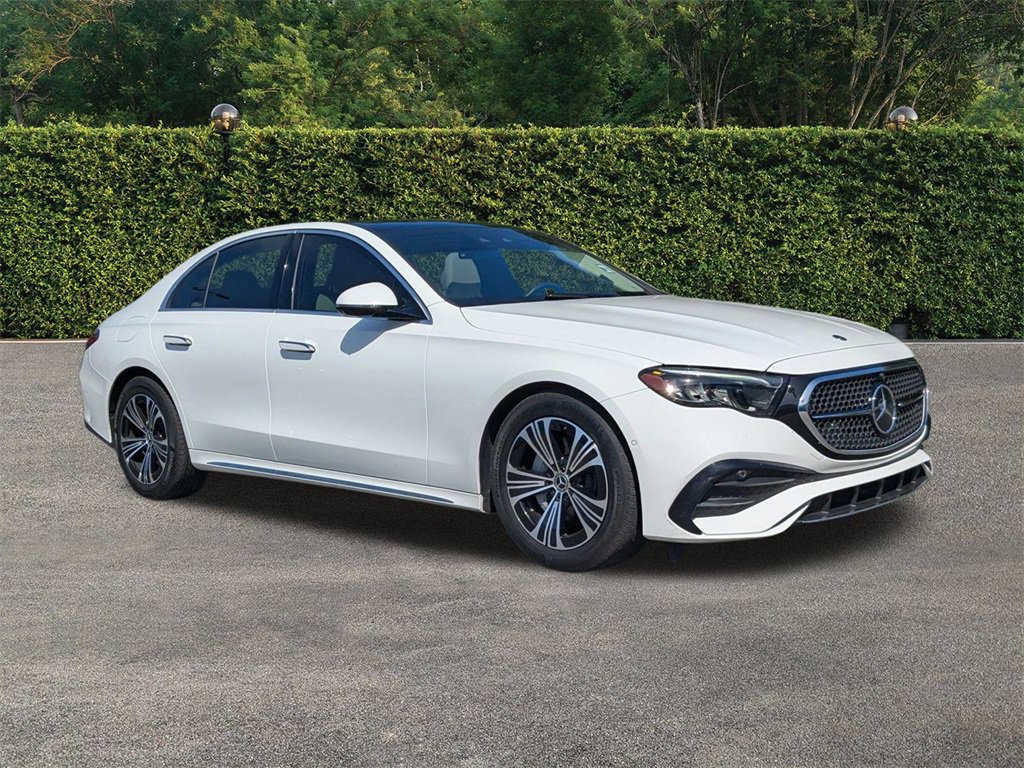 Used 2024 Mercedes-Benz E 350 4MATIC Sedan video 2