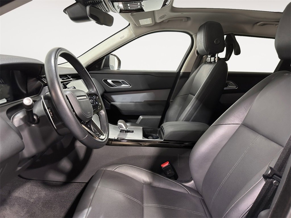 Used 2024 Land Rover Range Rover Velar S image 9