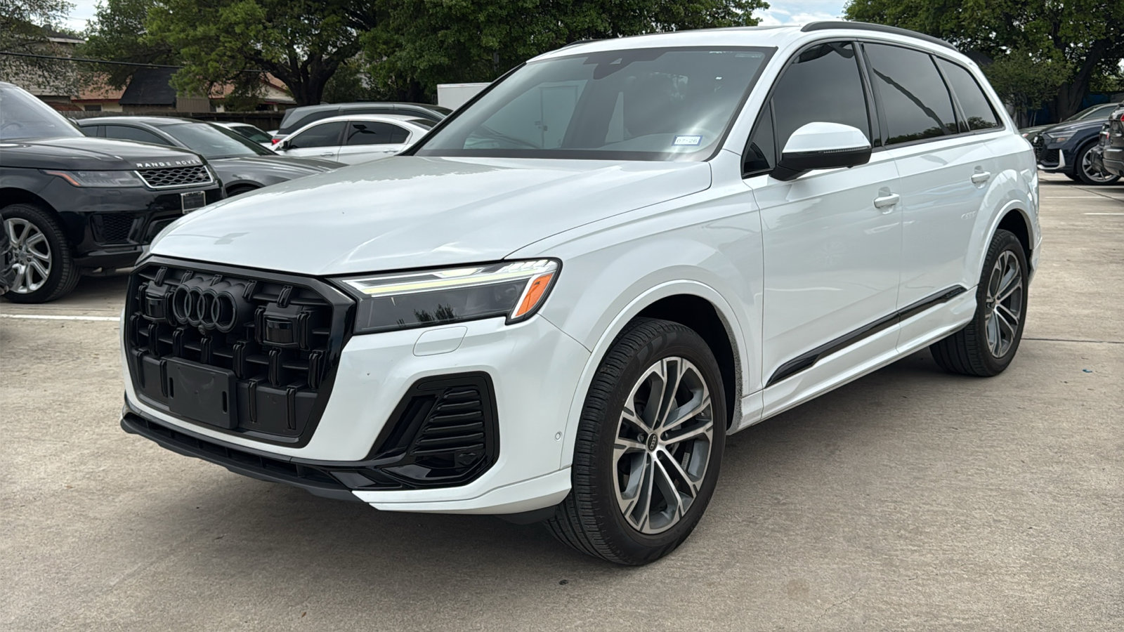 Used 2025 Audi Q7 2.0T Premium Plus w/ Premium Plus Package image 3