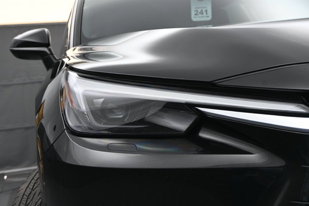 Used 2025 Lexus TX 500h AWD w/ Technology Package image 4