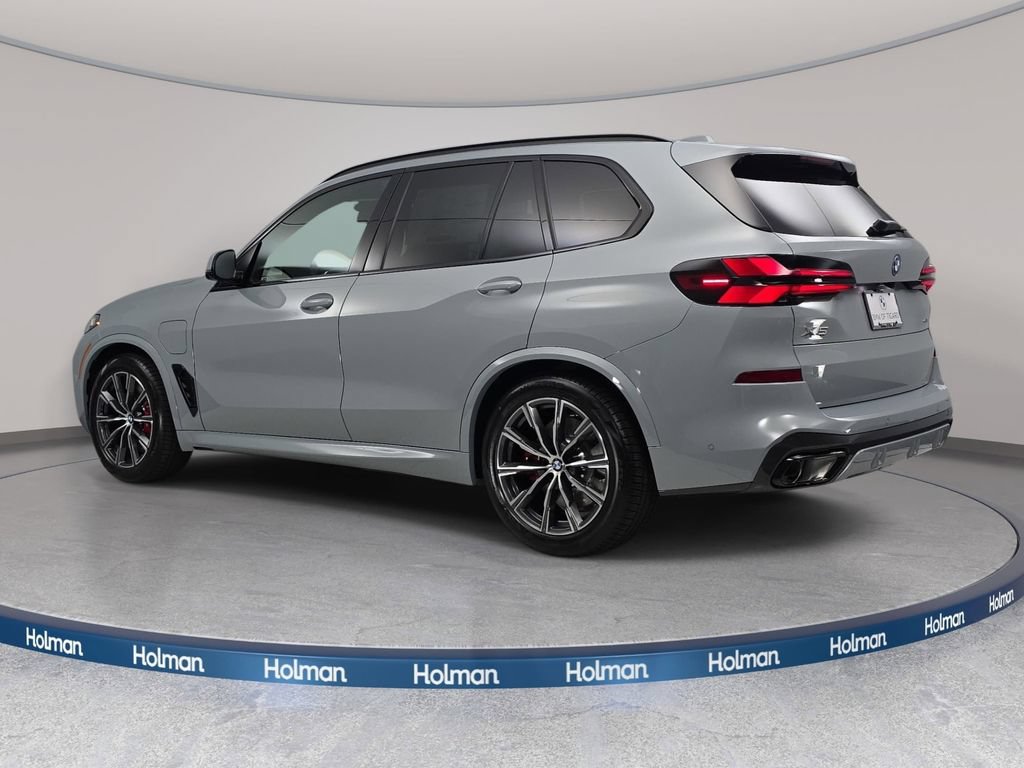 New 2026 BMW X5 xDrive50e w/ Executive Package AWD/4WD image 7