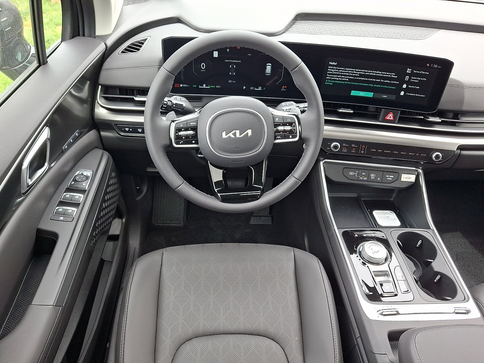 New 2026 Kia Carnival SX w/ SX Dark Edition Package FWD image 7