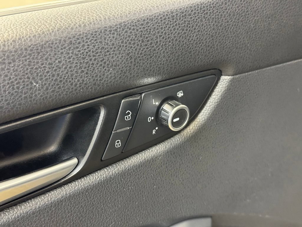 Used 2013 Volkswagen Passat 2.5 SE FWD image 10