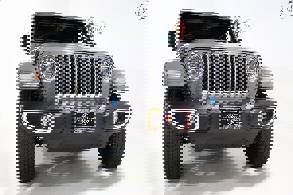 Used 2022 Jeep Wrangler Unlimited Sahara w/ Cold Weather Group image 31