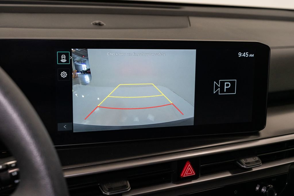Certified 2025 Kia Sorento LX FWD image 15