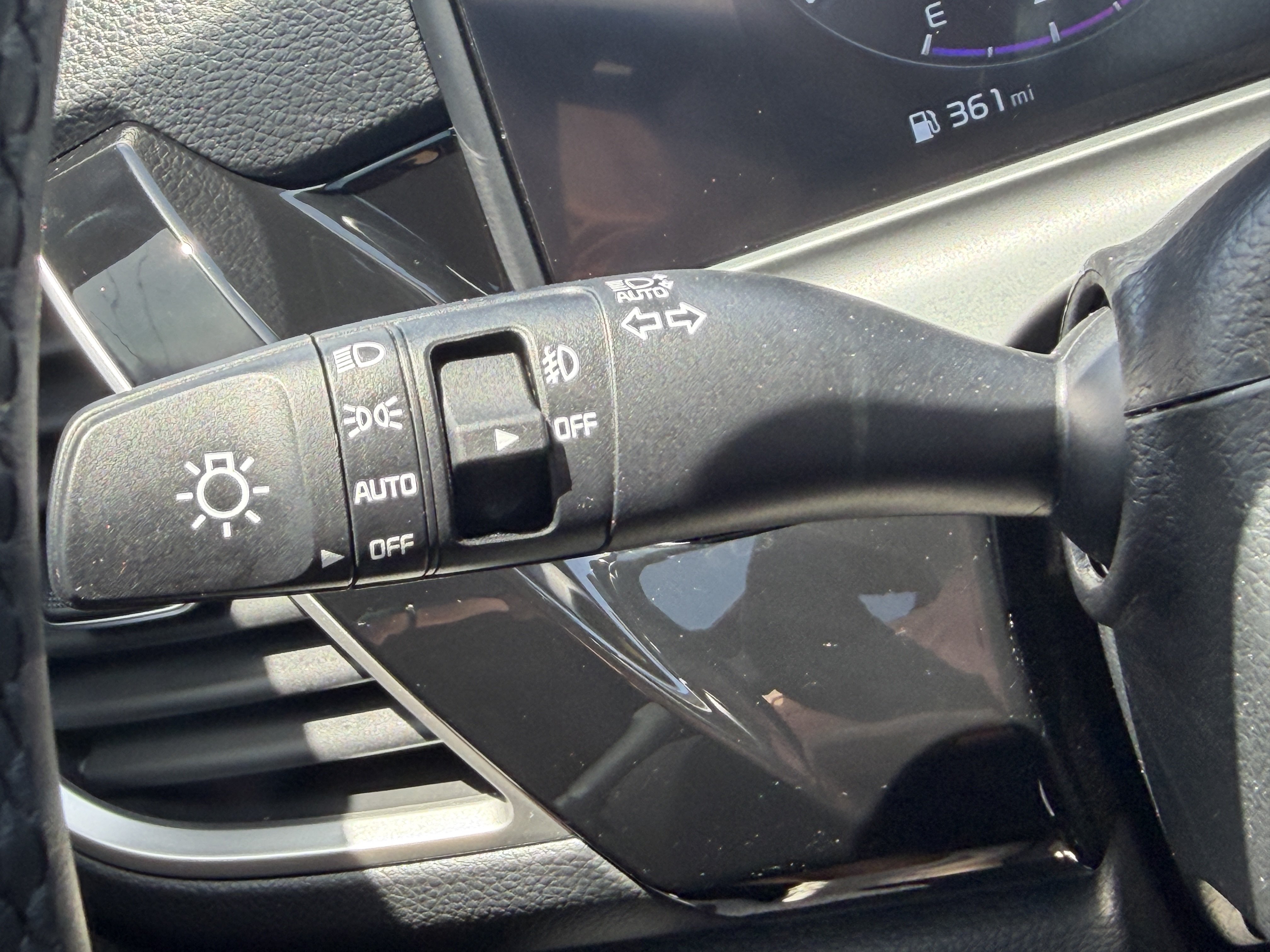 Certified 2025 Kia Seltos X-Line AWD/4WD image 26