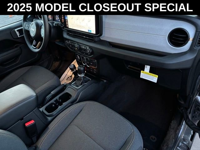 New 2025 Jeep Gladiator Sport AWD/4WD image 22