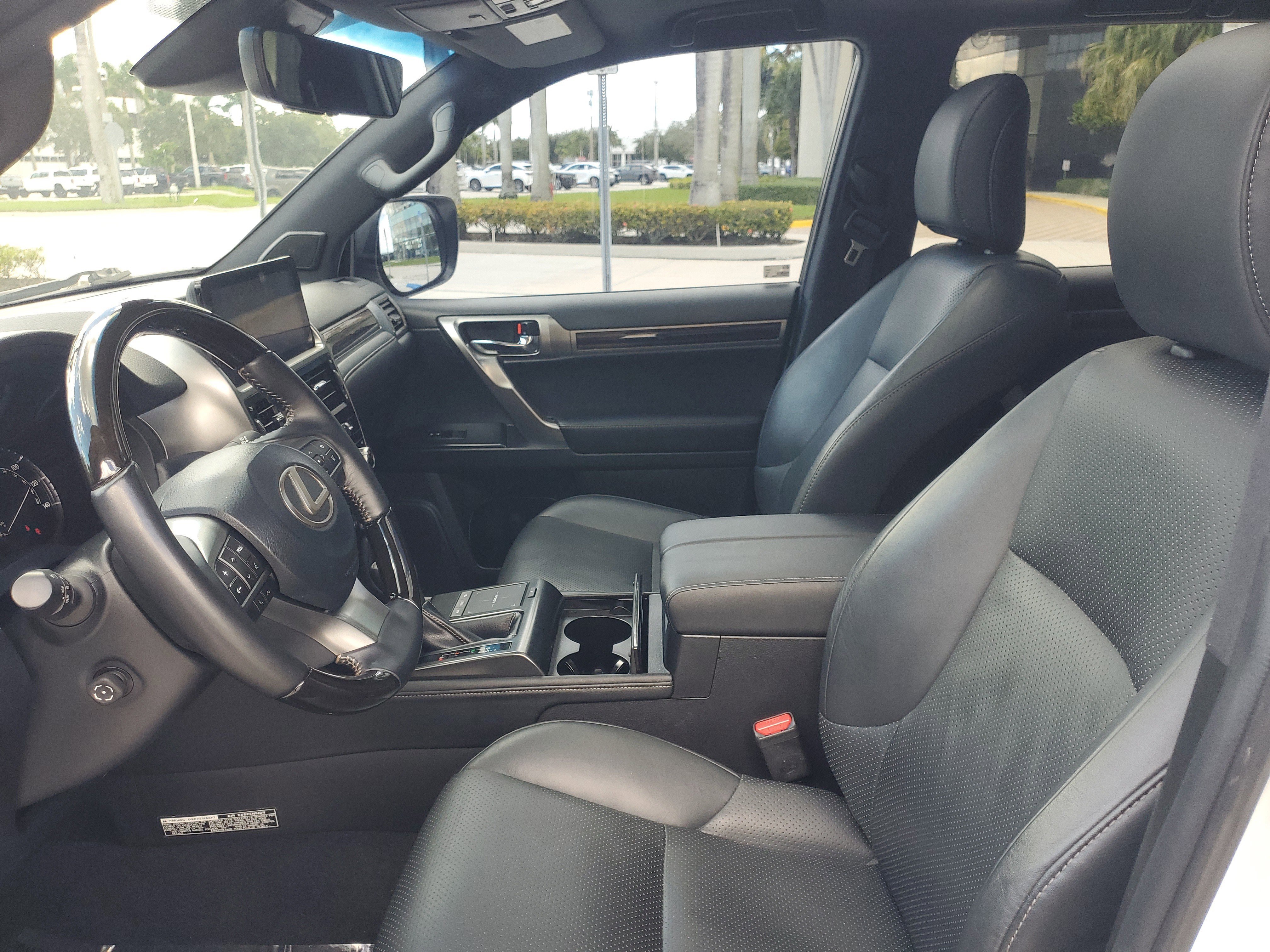 Used 2023 Lexus GX 460 Luxury image 19