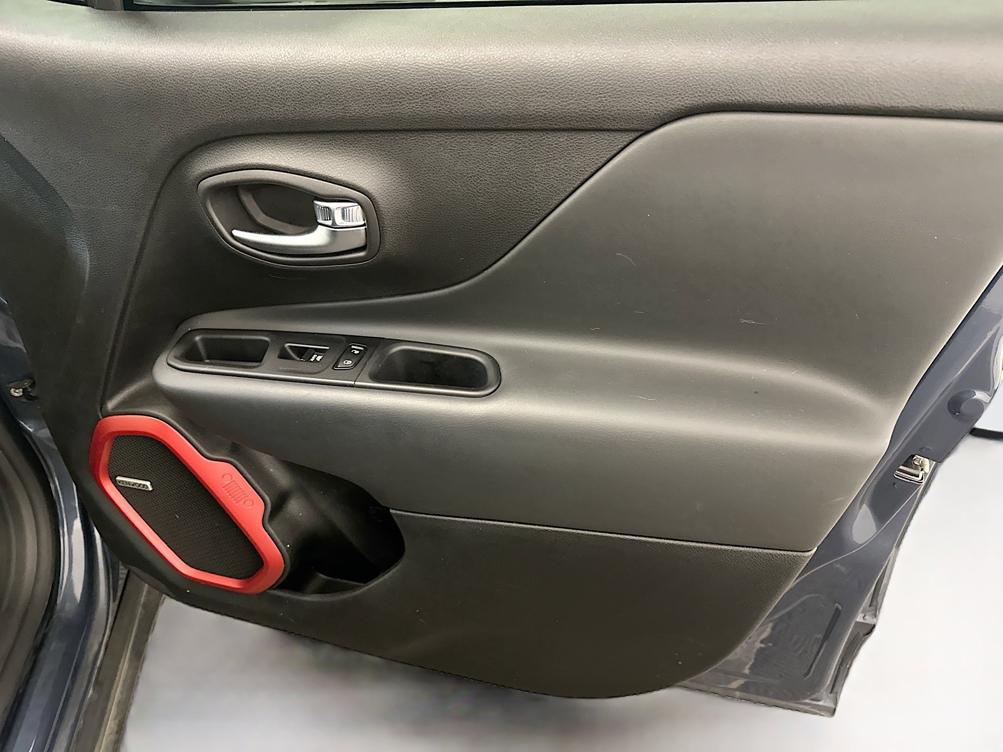 Used 2021 Jeep Renegade Trailhawk w/ Sun & Sound Group image 34