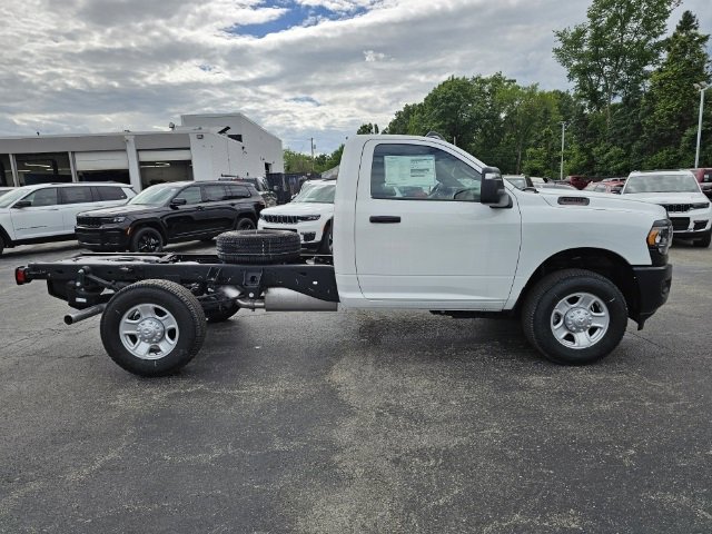 New 2024 RAM 3500 Tradesman image 4