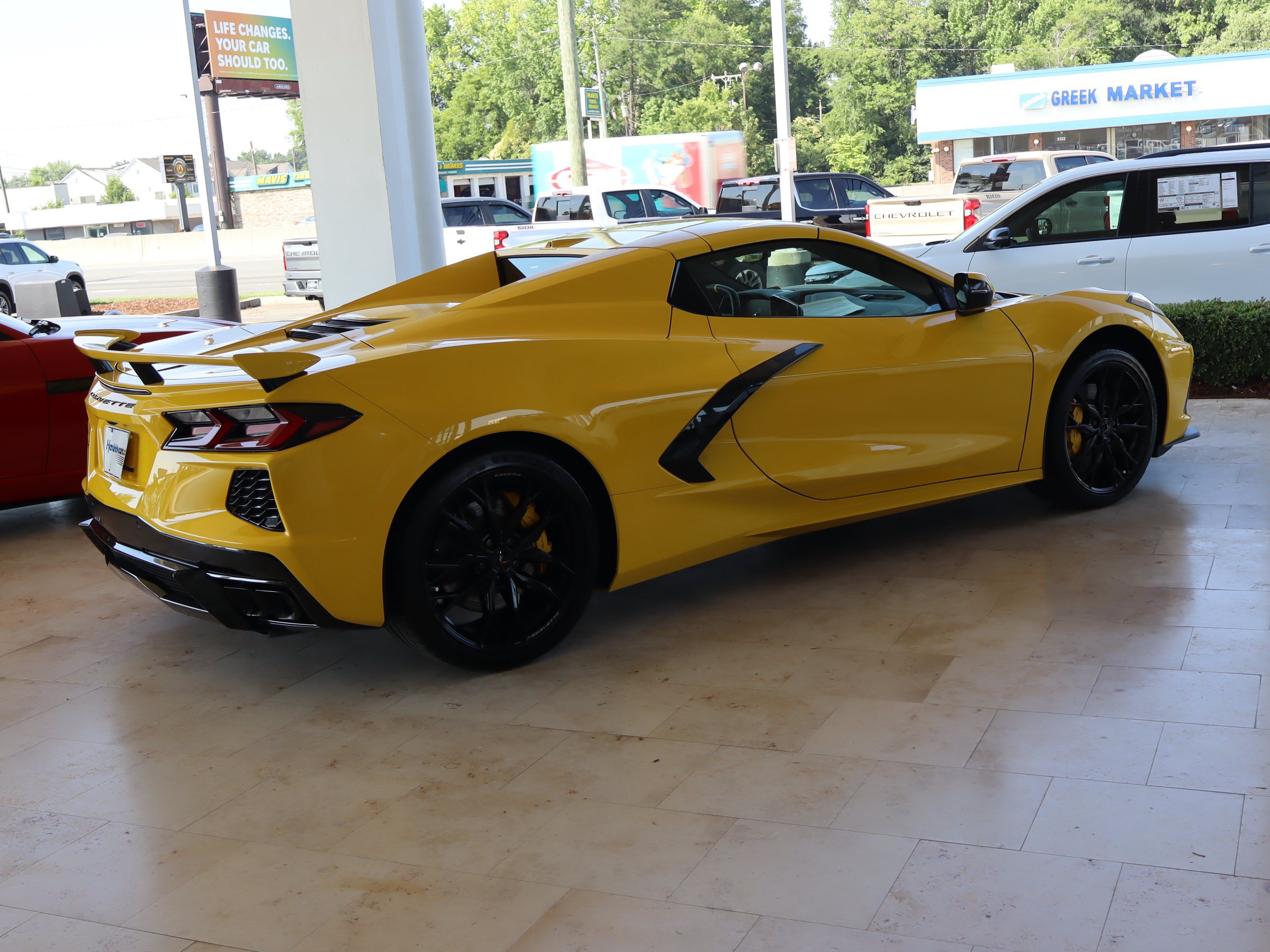 Used 2026 Chevrolet Corvette Stingray Premium Conv w/ Z51 Performance Package RWD image 9