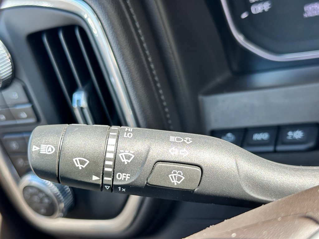 Used 2021 GMC Sierra 1500 Denali w/ Technology Package image 11