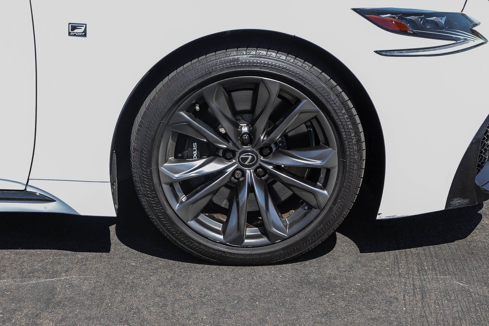 Used 2018 Lexus LS 500 F Sport w/ Accessory Package (Z2) RWD image 10